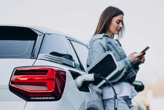 Best Hybrid and Electric Cars Under ,000
